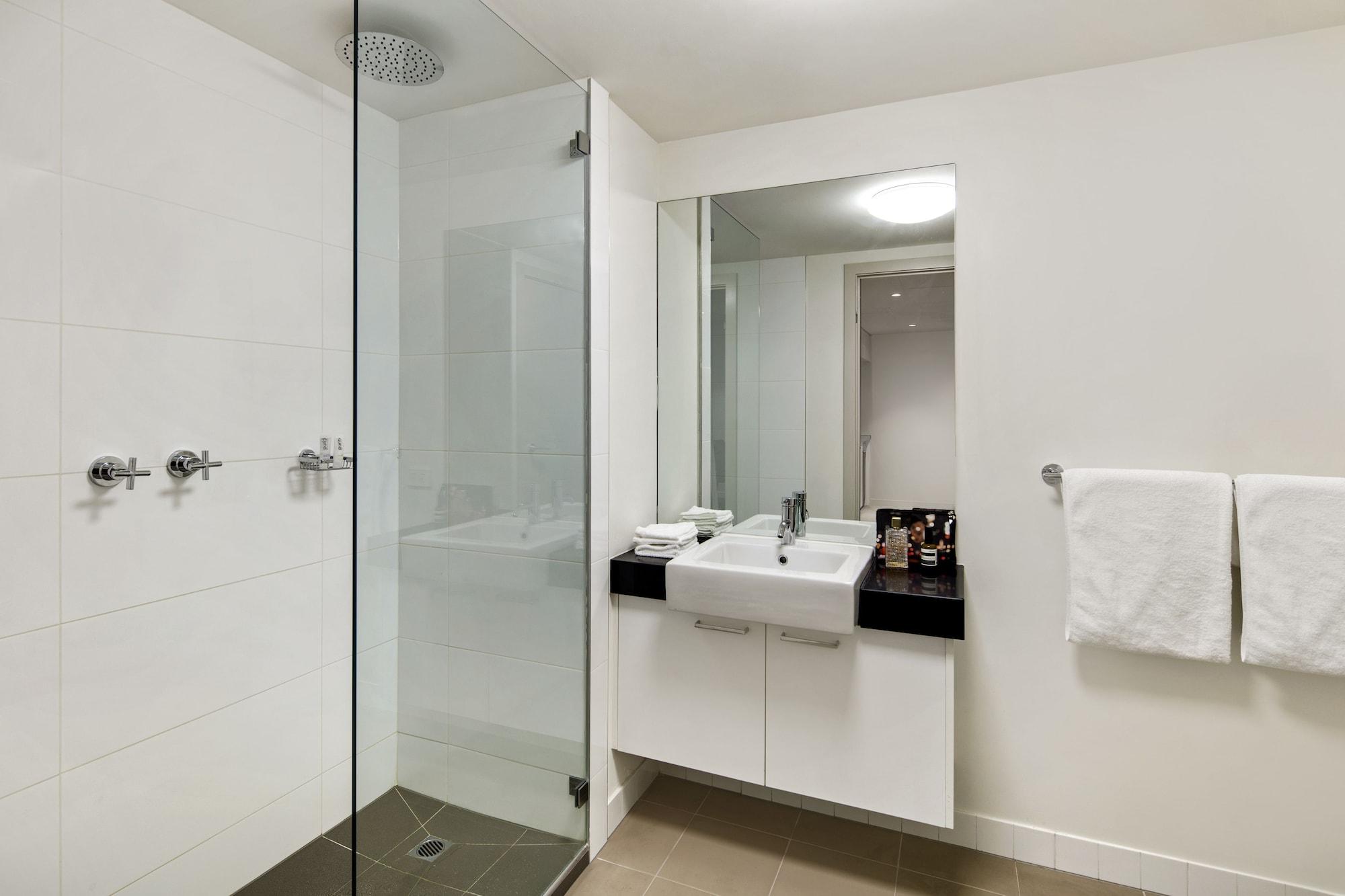 Quest Docklands Aparthotel Мелбърн Екстериор снимка