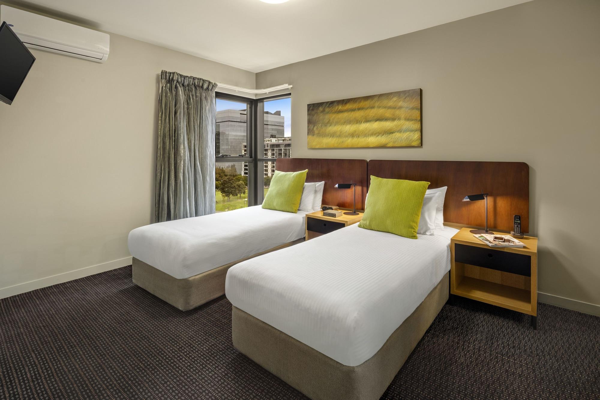 Quest Docklands Aparthotel Мелбърн Екстериор снимка