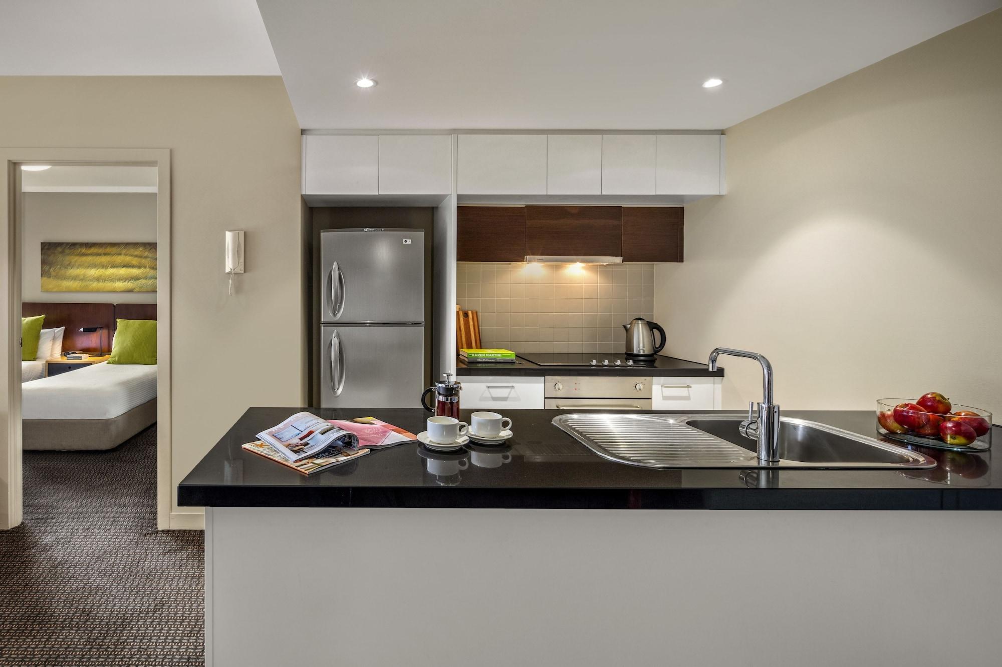 Quest Docklands Aparthotel Мелбърн Екстериор снимка