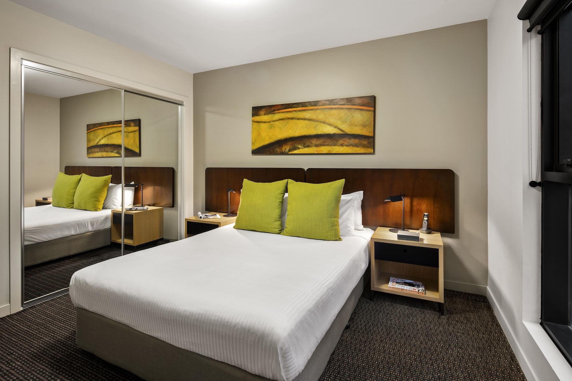 Quest Docklands Aparthotel Мелбърн Екстериор снимка