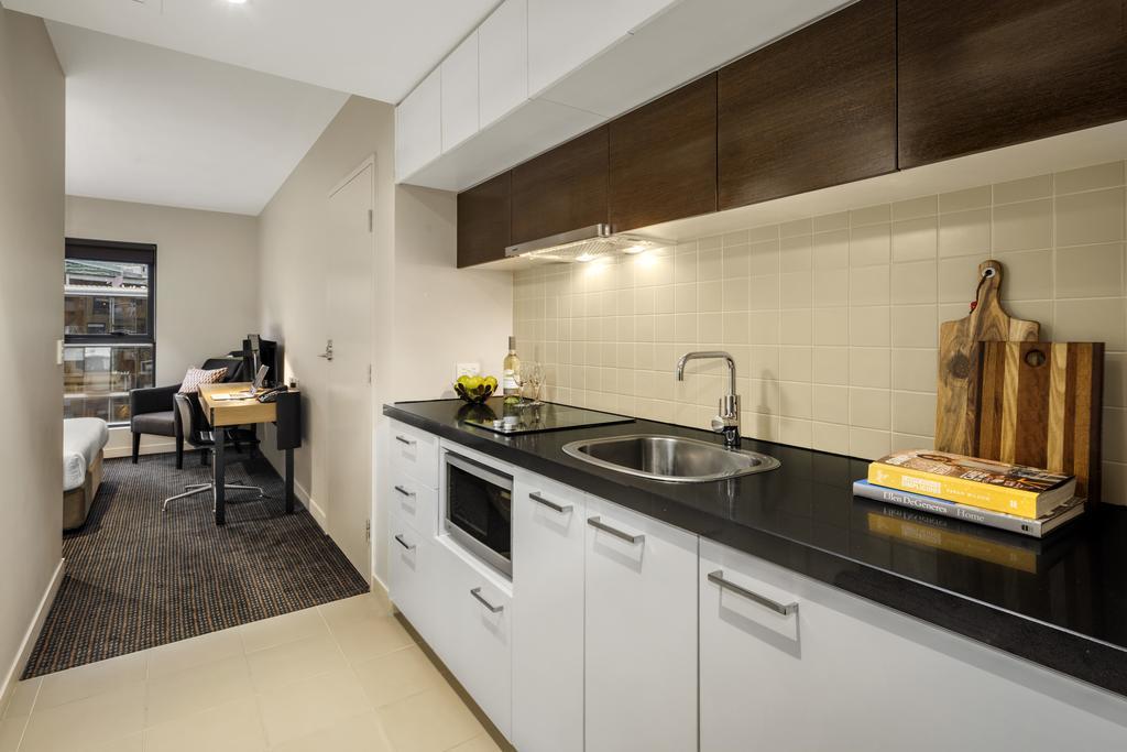 Quest Docklands Aparthotel Мелбърн Екстериор снимка