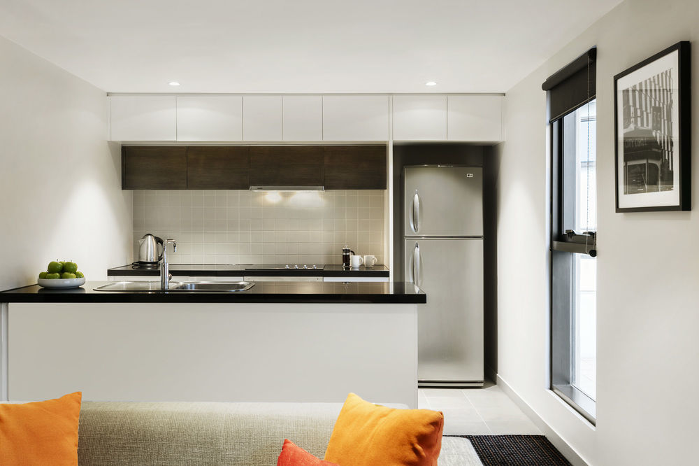 Quest Docklands Aparthotel Мелбърн Екстериор снимка