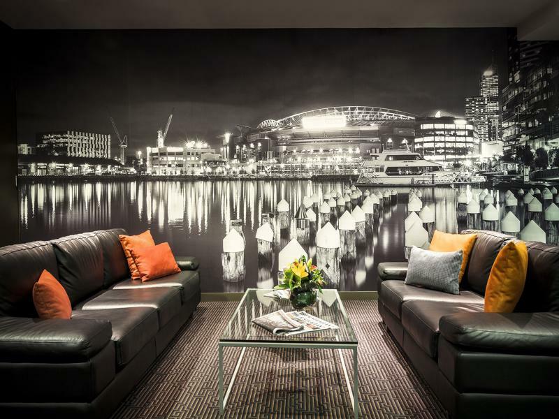 Quest Docklands Aparthotel Мелбърн Екстериор снимка